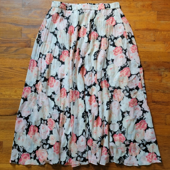 Chaps | Flowy Floral Midi Skirt - Picture 1 of 7